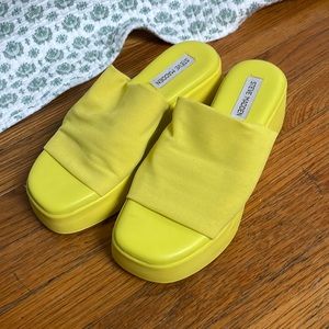 Steve Madden Slinky Platform Sandal